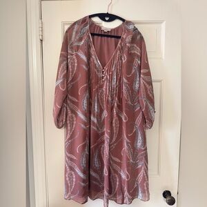 VGUC- Anne Taylor Loft Outlet V Neck Dress, Size Large.